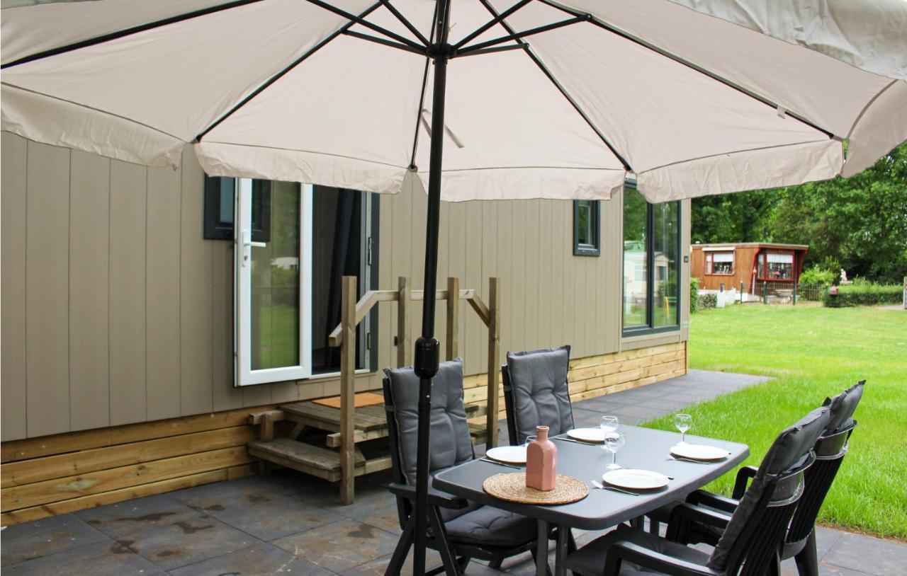 Nice Stacaravan In Marienberg With Kitchen Exterior foto