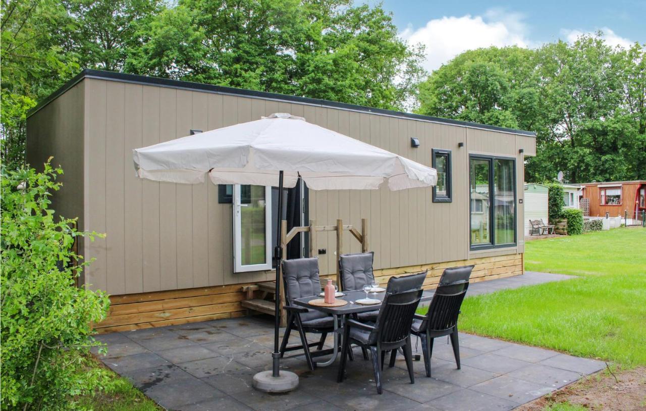Nice Stacaravan In Marienberg With Kitchen Exterior foto